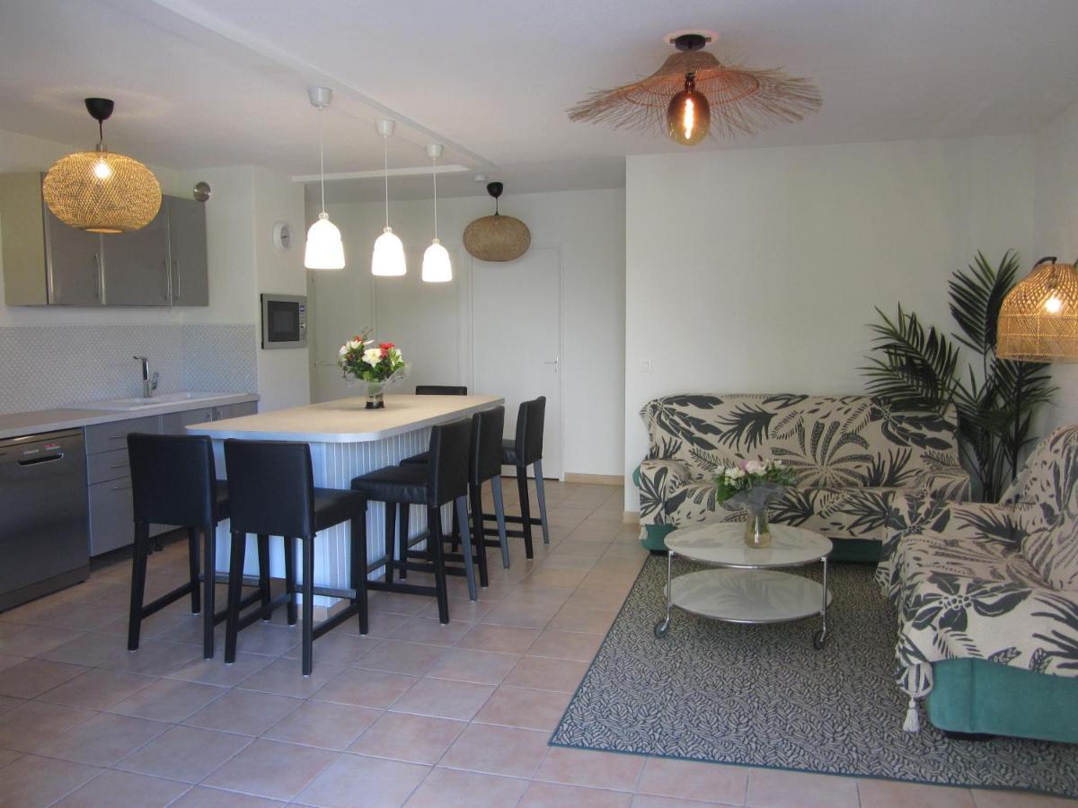 Appartement Les Cigales Rez De Jardin A 10Mn Des Plus Belles Plages Hyères Eksteriør bilde